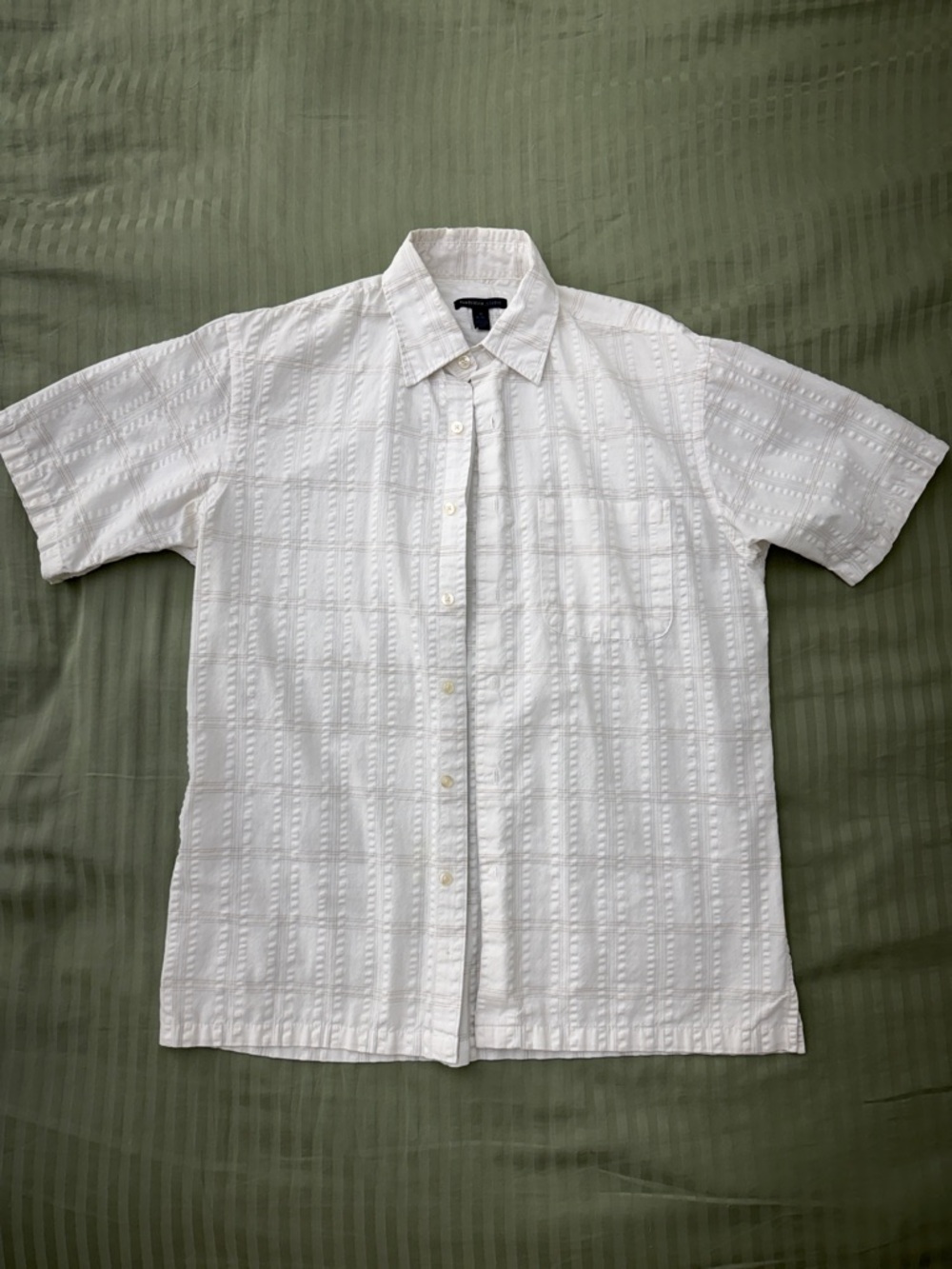 Van Heusen White Short-Sleeve Textured Button-Down Shirt